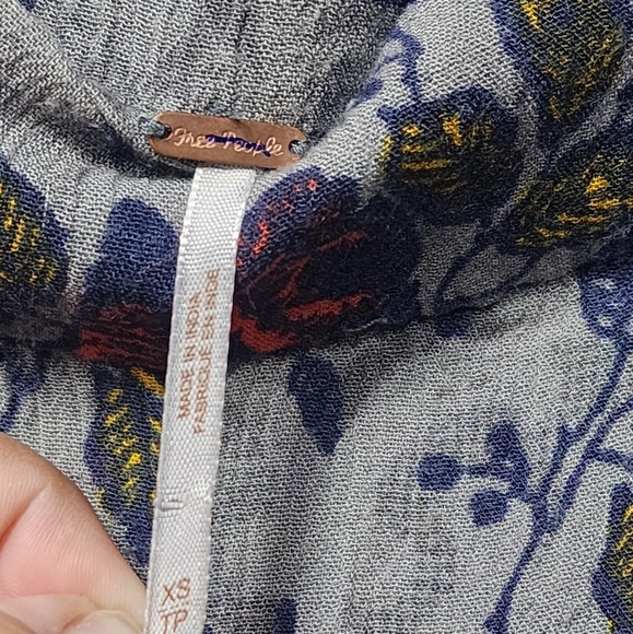 Free People Got Me Twisted Harem Pants Gray - Size XS - Picture 5 of 8